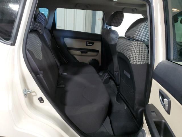 2012 KIA Soul +