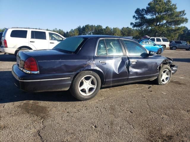 1999 Ford Crown Victoria LX