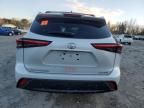 2022 Toyota Highlander L