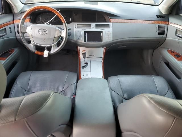 2005 Toyota Avalon XL