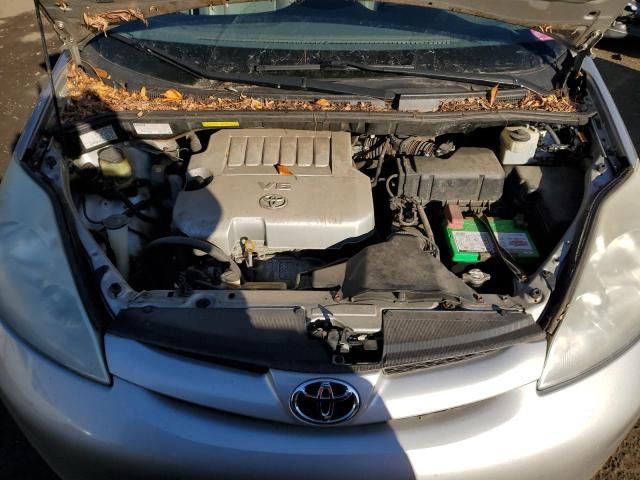 2008 Toyota Sienna XLE