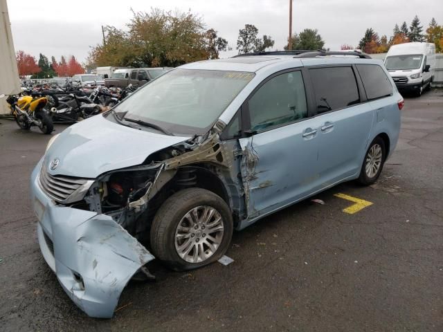 2015 Toyota Sienna XLE