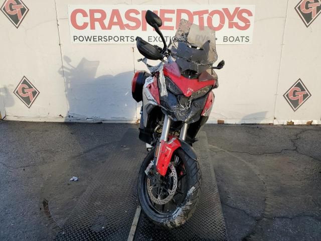 2022 Ducati Multistrada V4