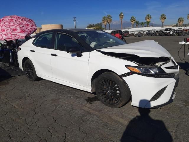 2020 Toyota Camry SE