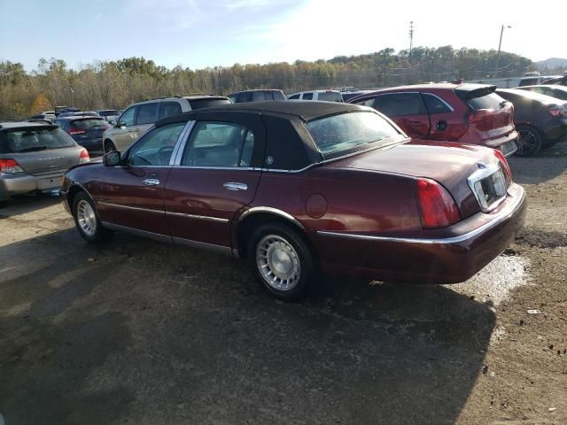 2000 Lincoln Town Car Executive