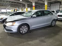 Salvage cars for sale from Copart Woodburn, OR: 2013 Volkswagen Jetta SE