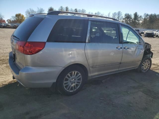 2009 Toyota Sienna LE