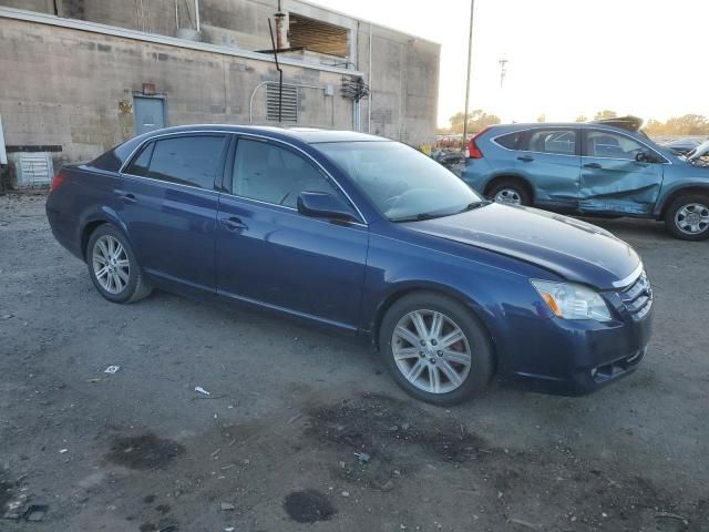 2005 Toyota Avalon XL