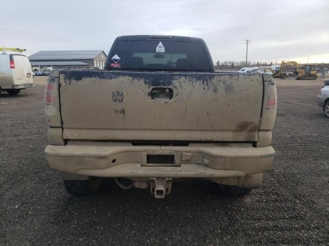 2004 GMC Sierra K2500 Heavy Duty