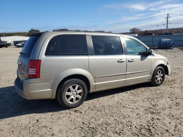 2009 Chrysler Town & Country Touring