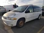 1996 Chrysler Town & Country LXI