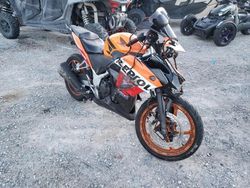 Motos reportados por vandalismo a la venta en subasta: 2013 Honda CBR250 R