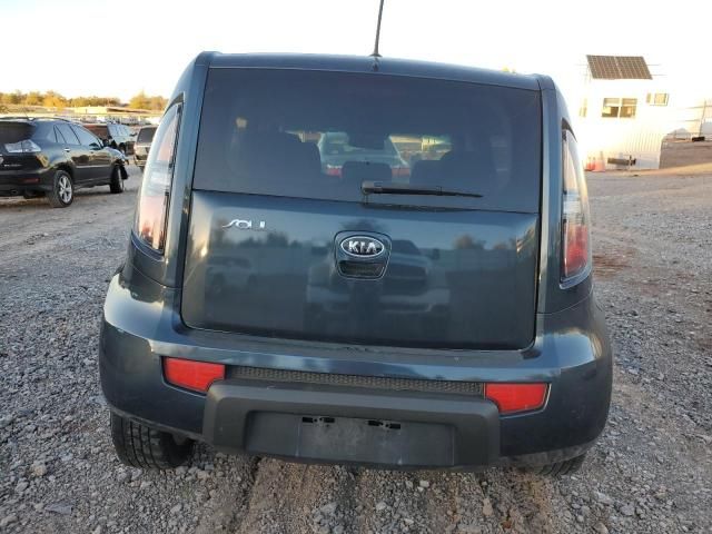 2011 KIA Soul +