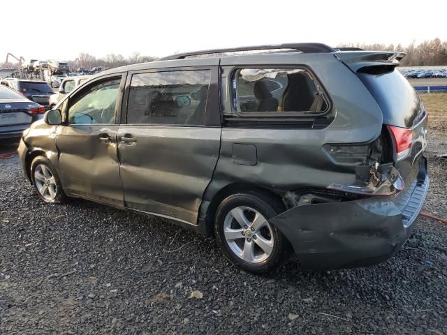 2011 Toyota Sienna LE