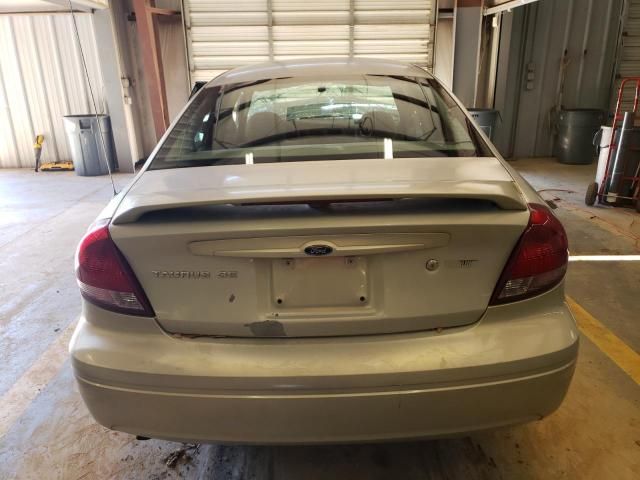 2004 Ford Taurus SE