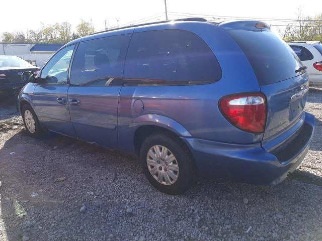 2007 Chrysler Town & Country LX