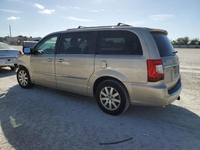 2012 Chrysler Town & Country Touring L