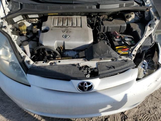 2010 Toyota Sienna XLE