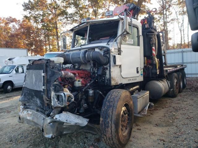 2015 Peterbilt 365