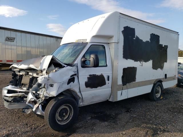 2021 Ford Econoline E350 Super Duty Cutaway Van