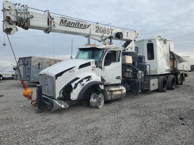 2019 Kenworth Construction T880