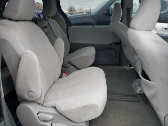 2012 Toyota Sienna LE