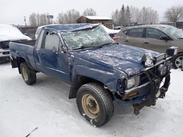 1985 Toyota Pickup Xtracab RN66 DLX