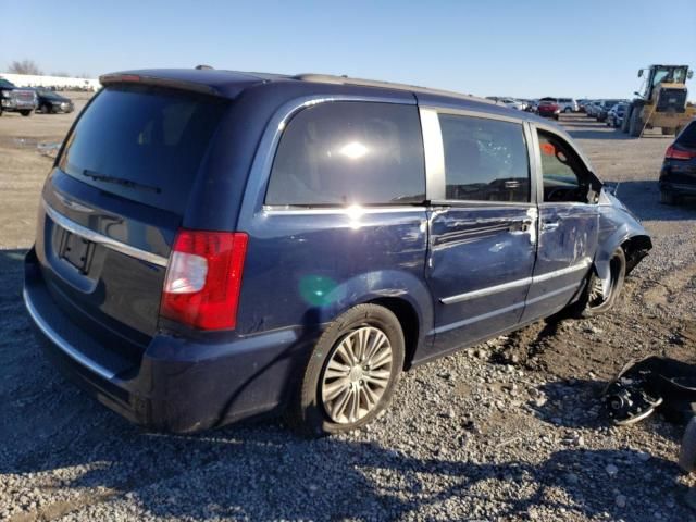 2016 Chrysler Town & Country Touring L