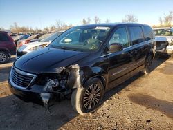 Chrysler Vehiculos salvage en venta: 2014 Chrysler Town & Country S