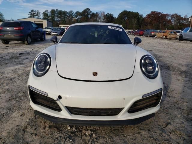 2019 Porsche 911 Carrera