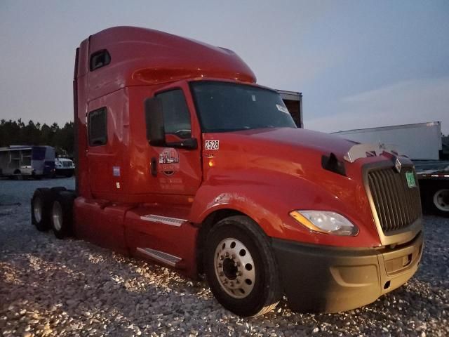 2018 International LT625