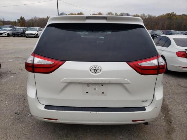 2015 Toyota Sienna XLE