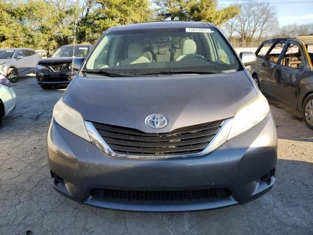 2011 Toyota Sienna LE