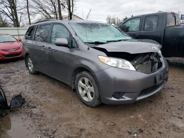 2012 Toyota Sienna LE