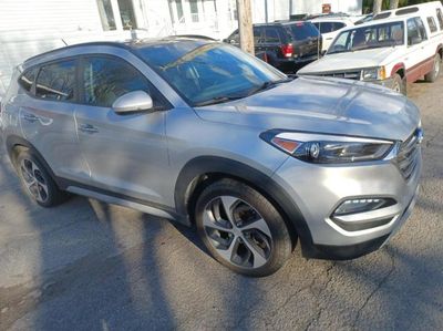 Salvage cars for sale from Copart Montreal Est, QC: 2017 Hyundai Tucson Limited