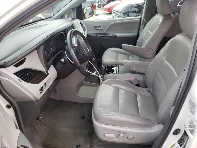 2015 Toyota Sienna XLE