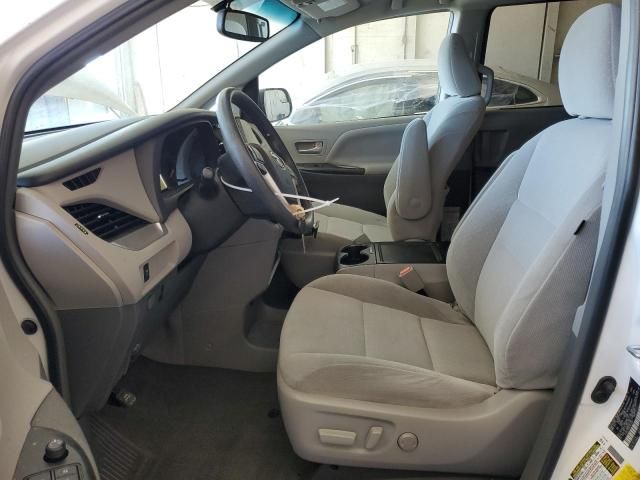 2015 Toyota Sienna LE