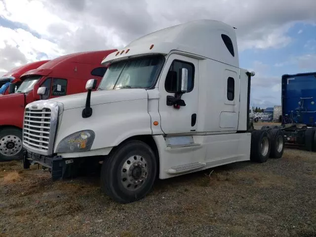 2017 Freightliner Cascadia 125