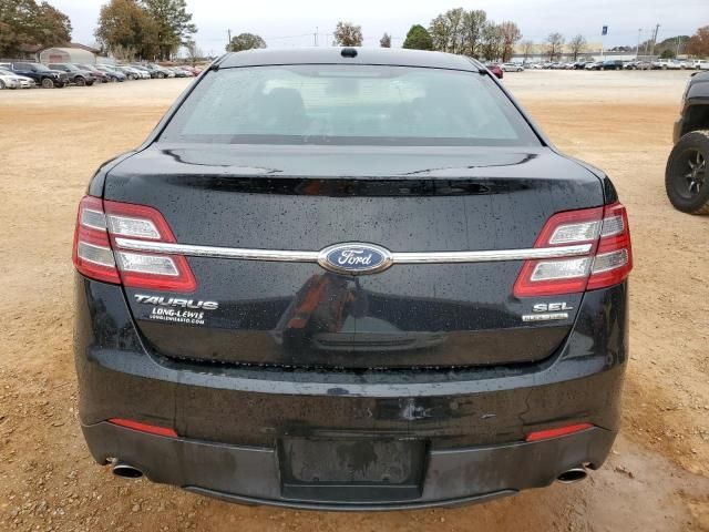 2018 Ford Taurus SEL