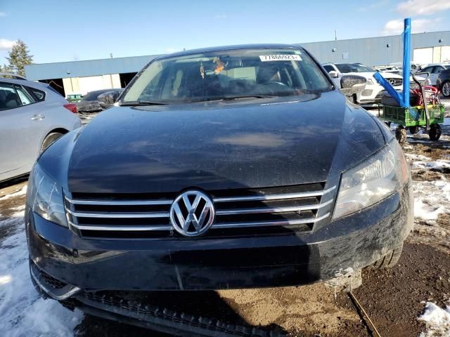 2013 Volkswagen Passat SE