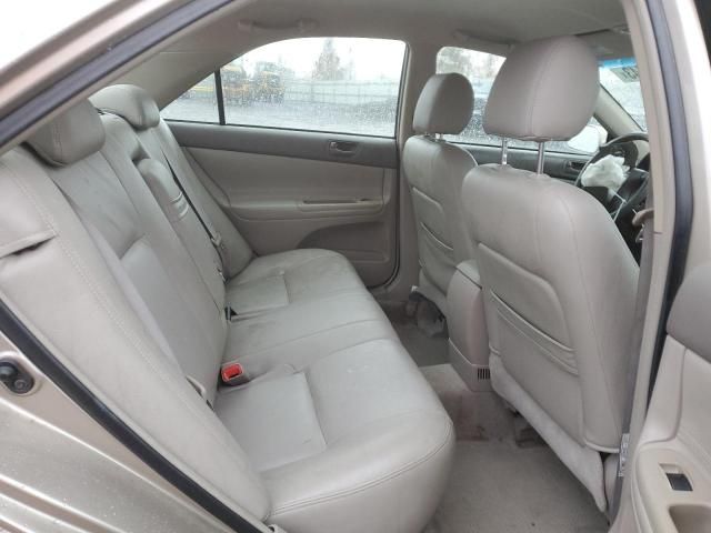 2004 Toyota Camry LE