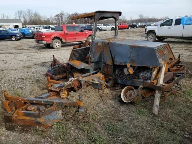 2001 Toro Lawnmower