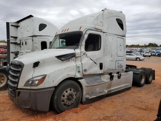 2022 Freightliner Cascadia 126