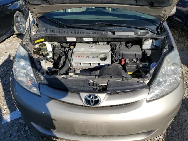 2006 Toyota Sienna XLE