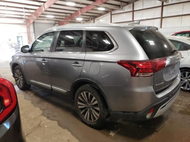 2020 Mitsubishi Outlander SE