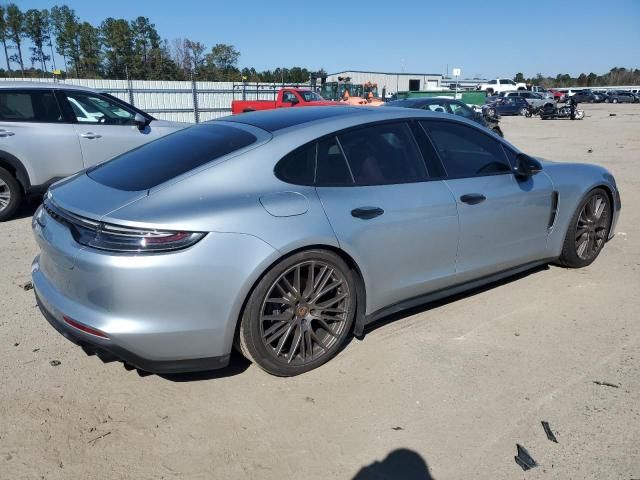 2022 Porsche Panamera Base