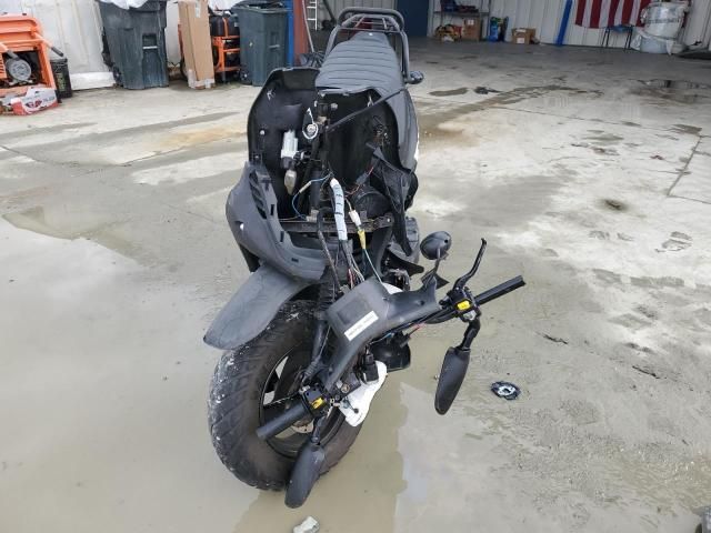 2016 Genuine Scooter Co. Roughhouse 50