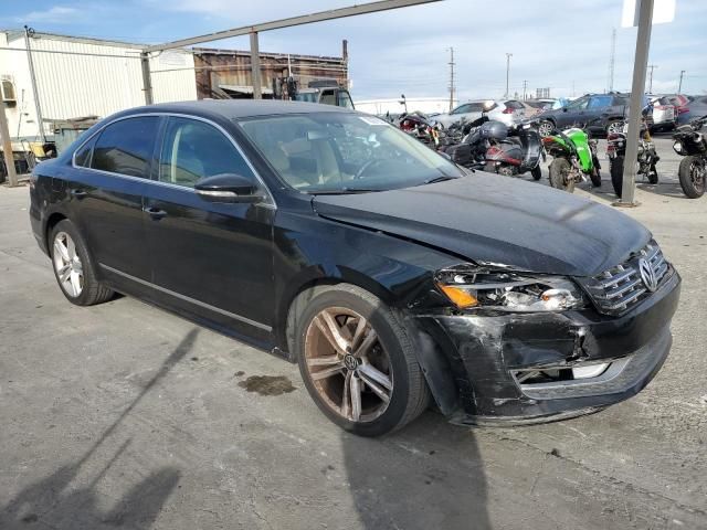 2012 Volkswagen Passat SEL