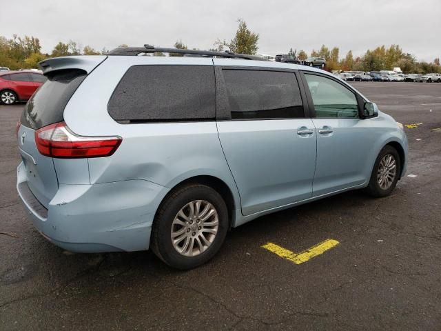 2015 Toyota Sienna XLE