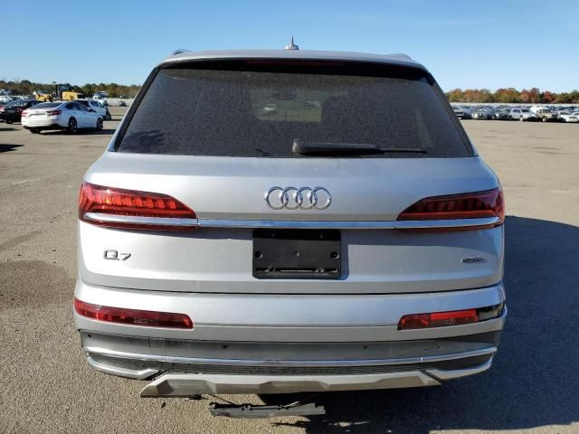 2022 Audi Q7 Premium